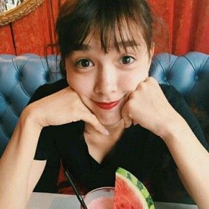 Meet your Posher, Amilcar